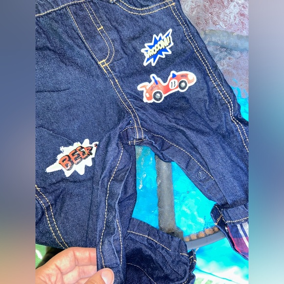 Jeans overalls with adjustable plaid hem and graphic print | size 24m - Picture 4 of 5